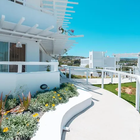 Aloe - Adults Only Hotel